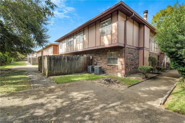 $450,000 | 5793-99 Tullis Drive, New Orleans, LA 70131