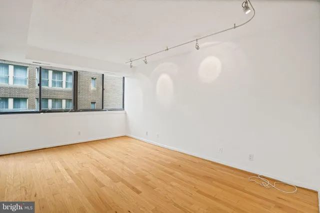 $3,200 | 1140 23rd Street Northwest, Unit 702, Washington, DC 20037