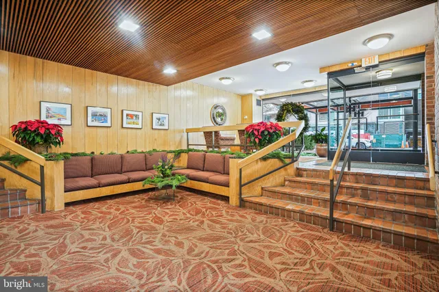 $3,200 | 1140 23rd Street Northwest, Unit 702, Washington, DC 20037