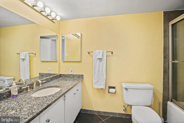 $3,200 | 1140 23rd Street Northwest, Unit 702, Washington, DC 20037