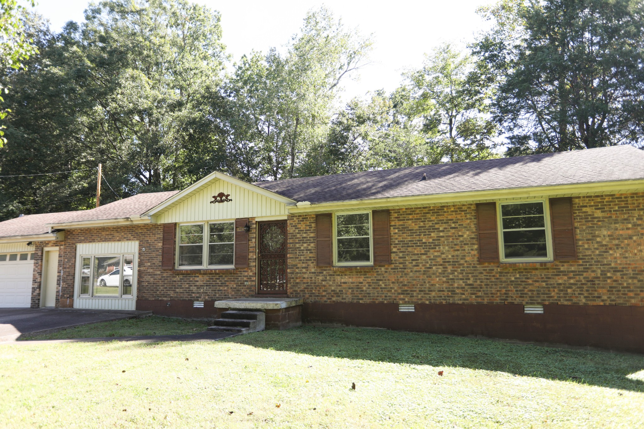 320 Earl Slate Road Clarksville, TN 37043 - Photo 3 of 24 Gallery Image 3