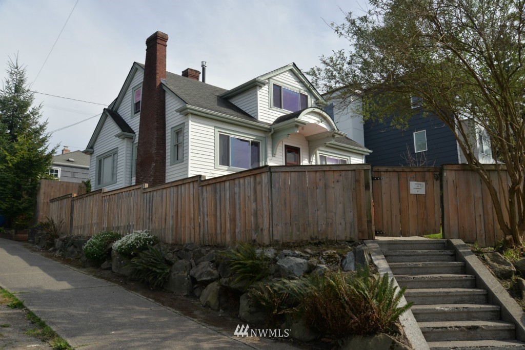 6002 44th Avenue Southwest Seattle, WA 98136 - Photo 1 of 21 Gallery Image 1
