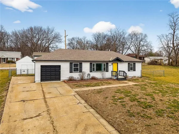 $270,000 | 4630 Northeast 43rd Terrace, Kansas City, MO 64117