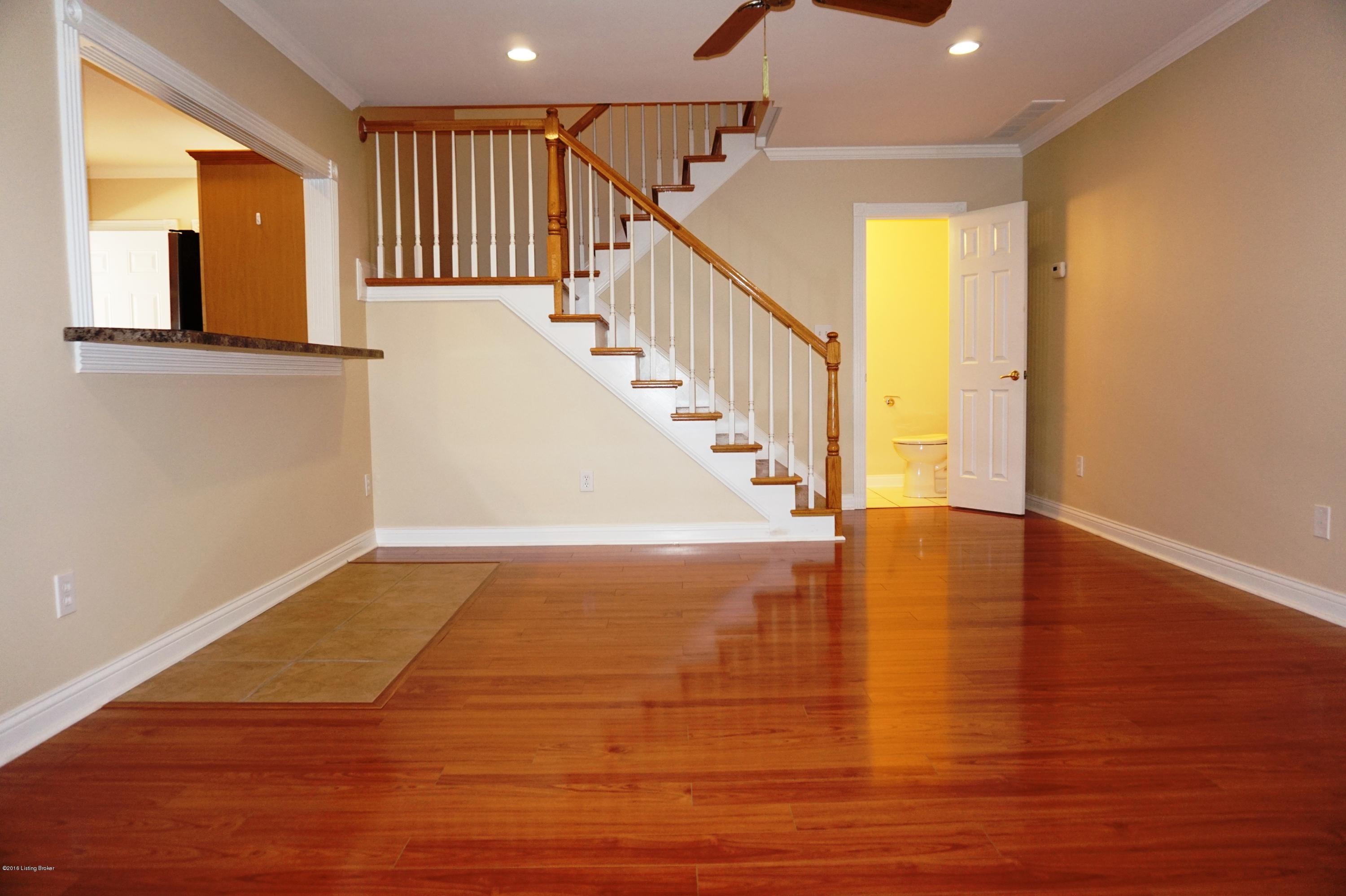 7816 Turtle Run Court Prospect, KY 40059 - Photo 5 of 35 DSC07229