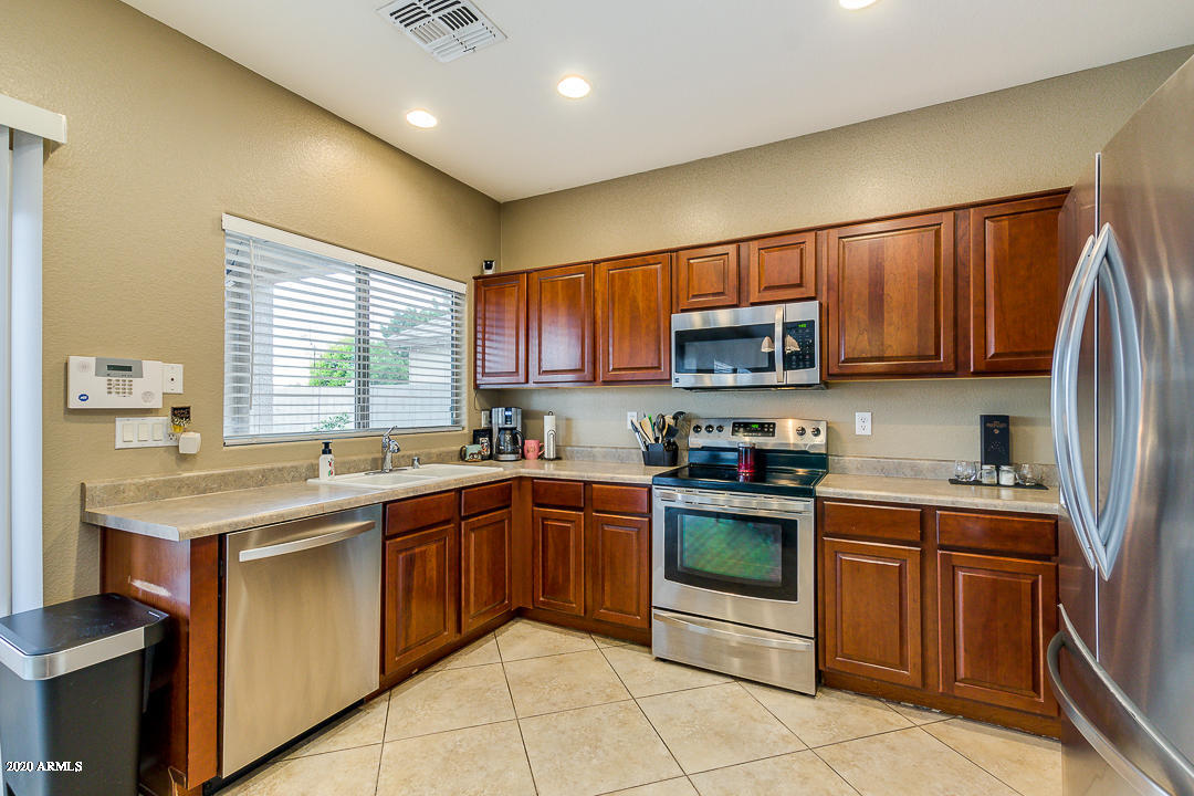 14611 West Boca Raton Road Surprise, AZ 85379 - Photo 14 of 78 17-Boca Raton