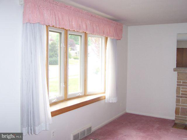 337 Peyton Road York, PA 17403 - Photo 4 of 6 Gallery Image 4