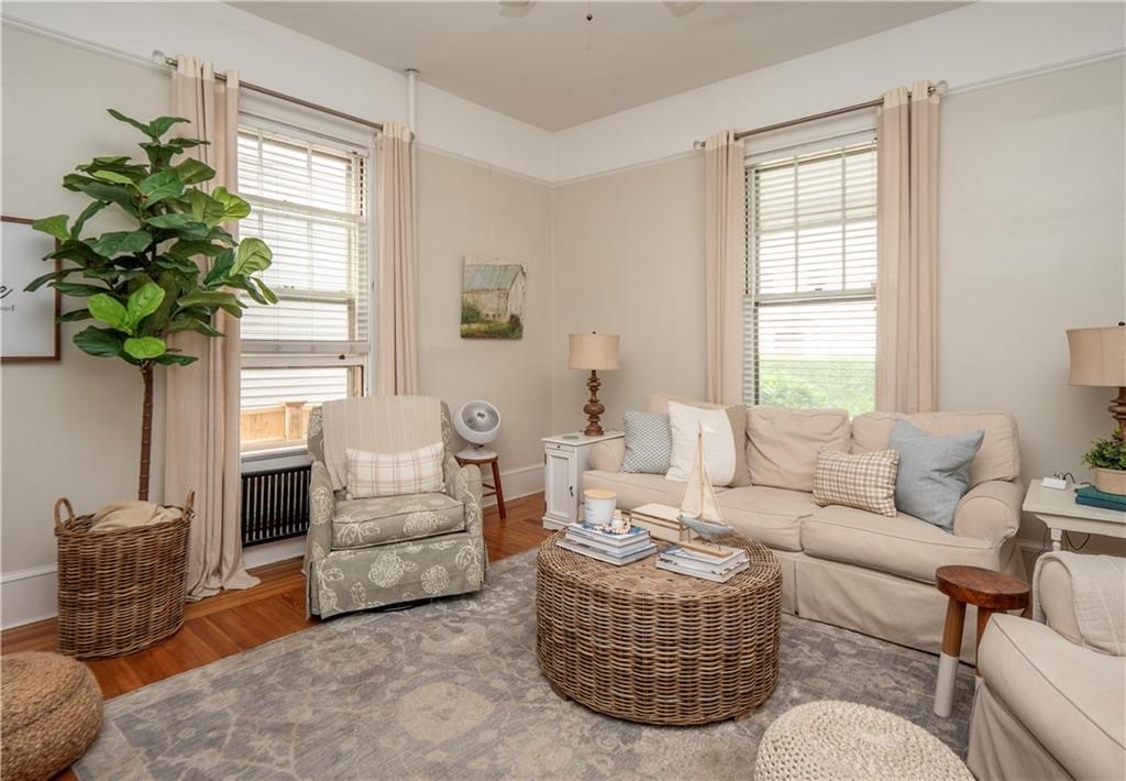 3 Pell Street Newport, RI 02840 - Photo 4 of 25