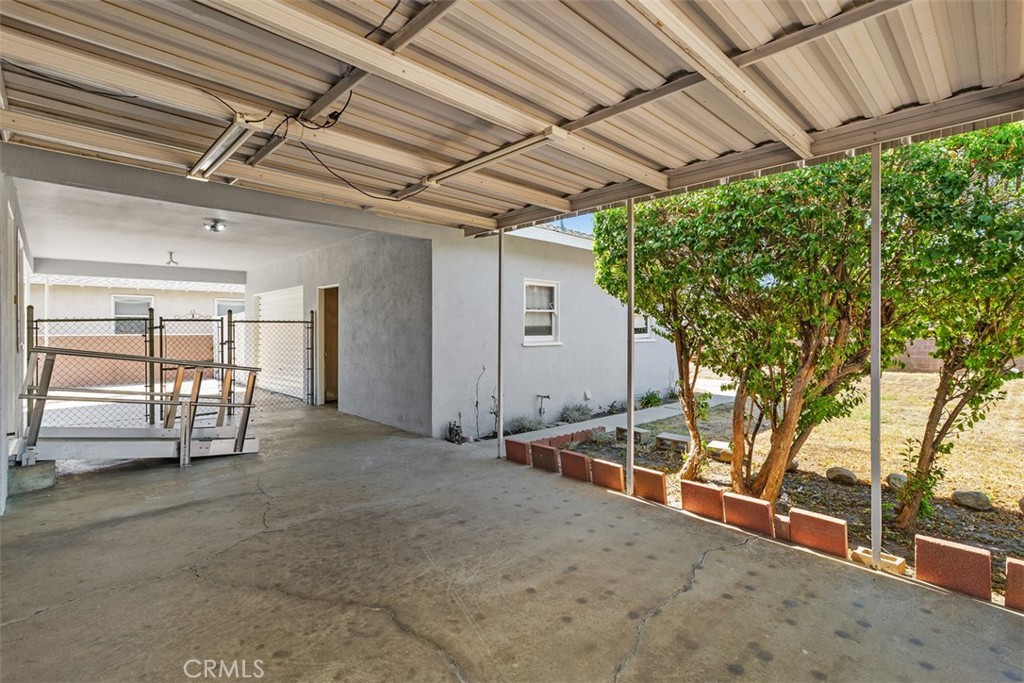 417 East Cornell Drive Rialto, CA 92376 - Photo 33 of 40