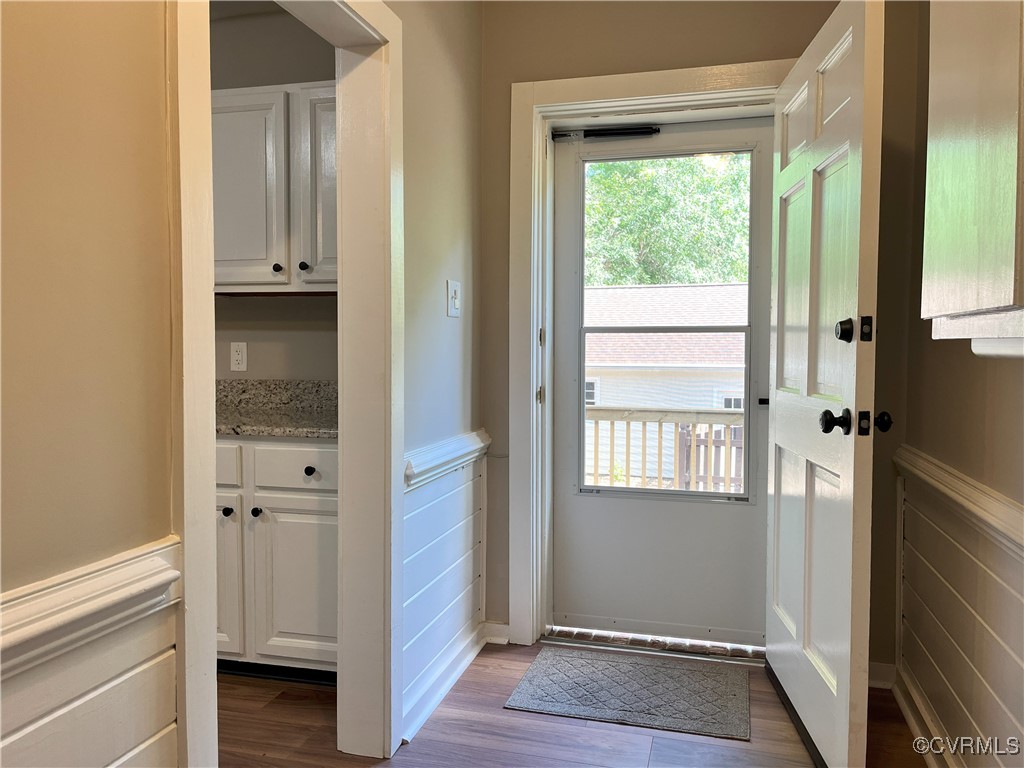 12027 Old Buckingham Road Midlothian, VA 23113 - Photo 31 of 40 a view of an entryway with wooden floor