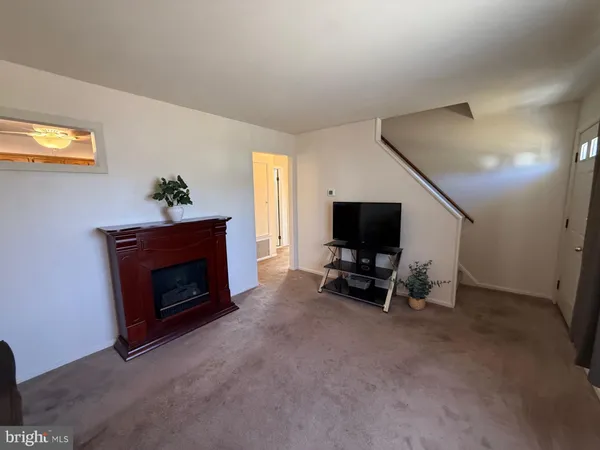 $400,000 | 9 Krueger Lane, Hamilton, NJ 08620