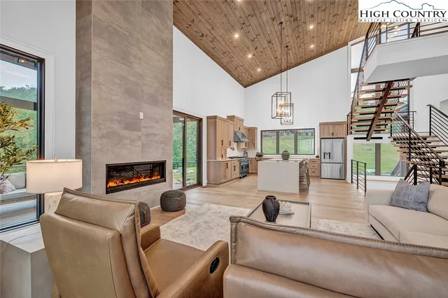 $2,875,000 | 45 Eagle Creek Trail, Banner Elk, NC 28604