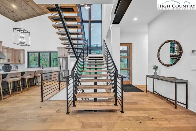 $2,875,000 | 45 Eagle Creek Trail, Banner Elk, NC 28604