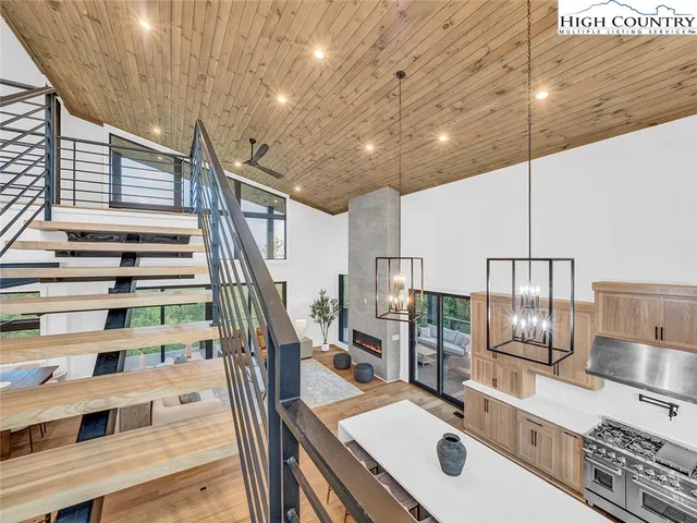 $2,875,000 | 45 Eagle Creek Trail, Banner Elk, NC 28604