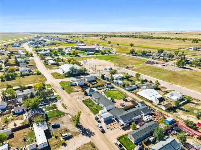 $418,000 | 329 4th Avenue, Deer Trail, CO 80105