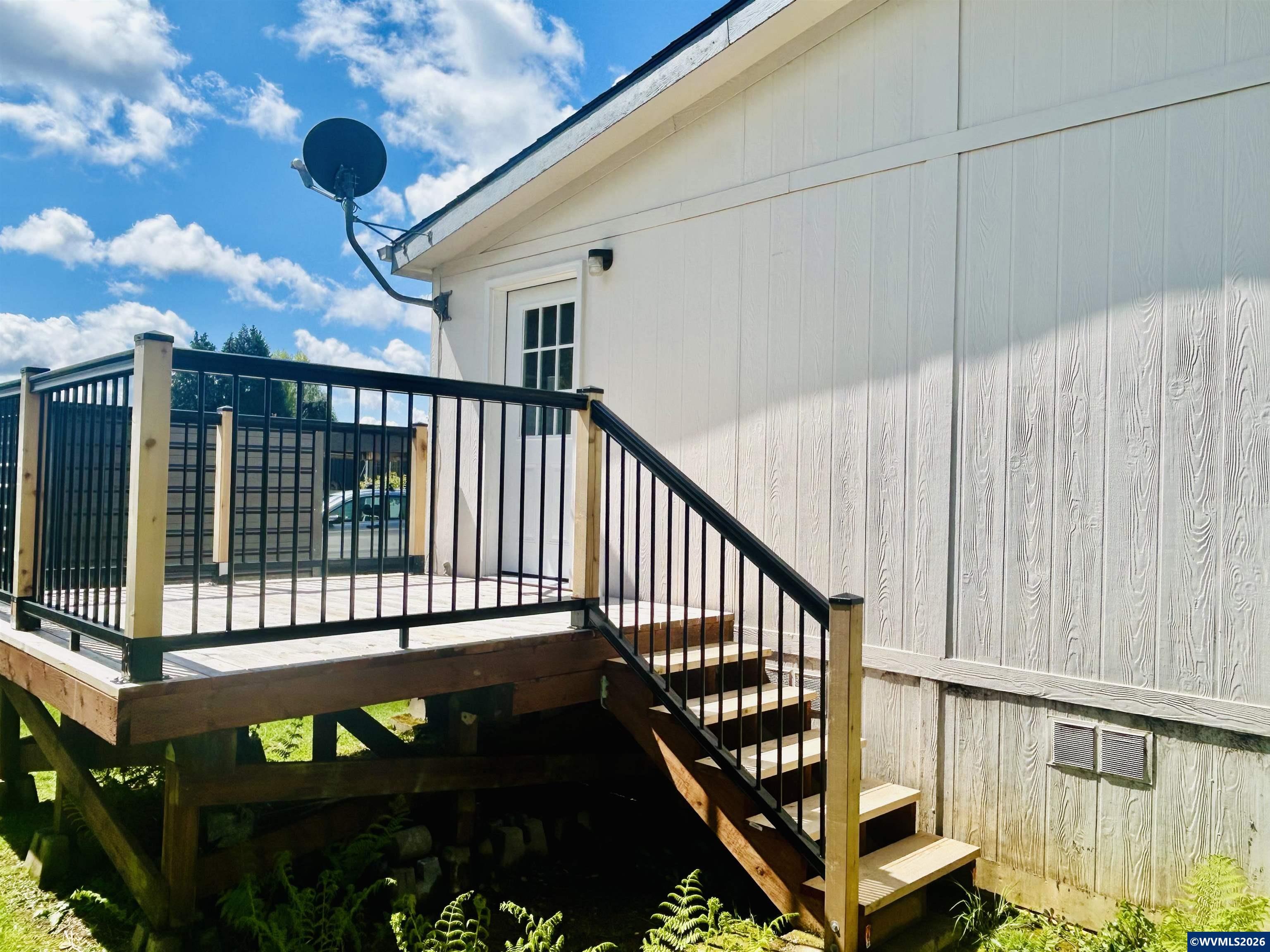 340 Northeast Crest Street, Unit 47 Sublimity, OR 97385 - Photo 17 of 18