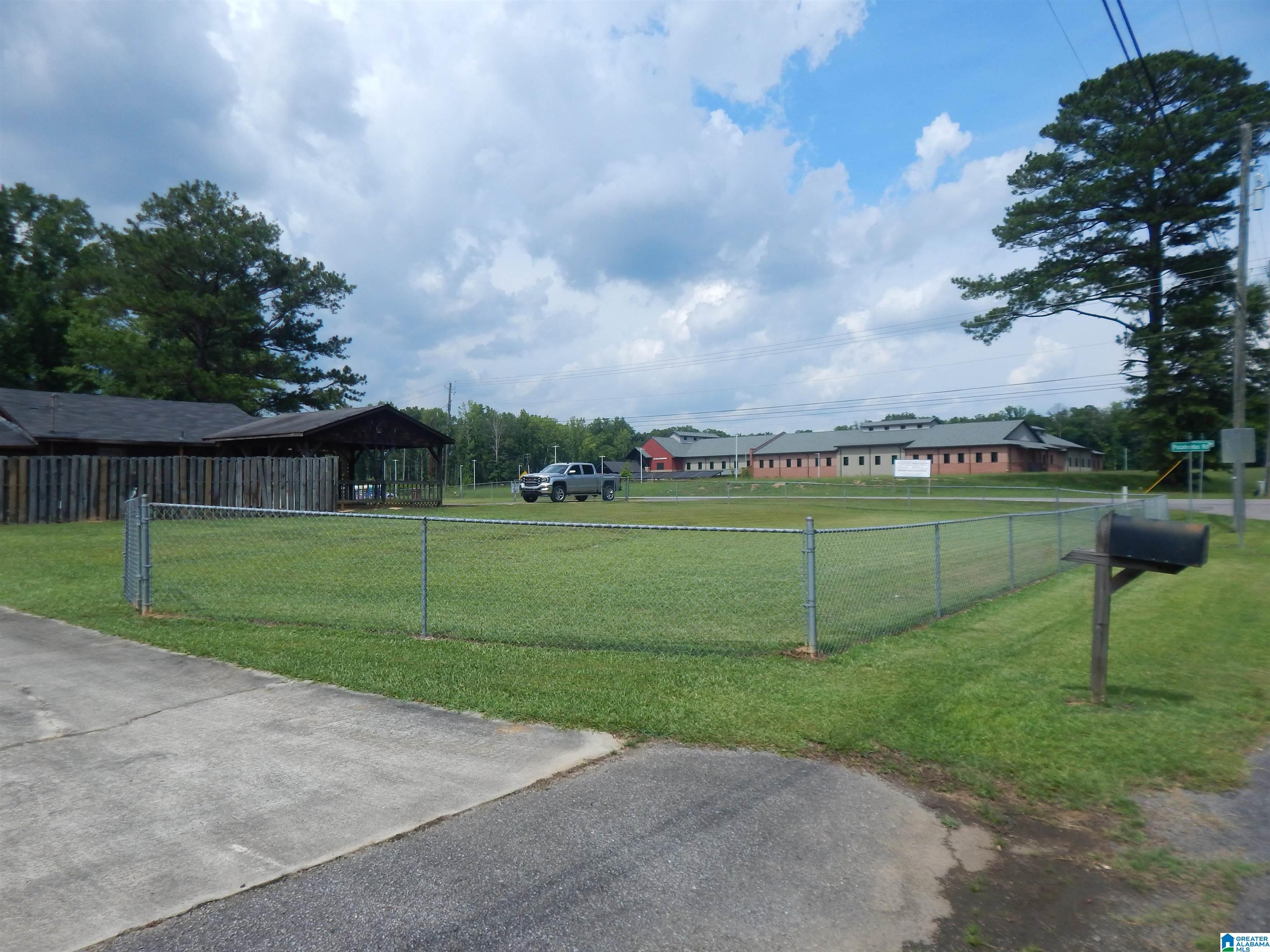 6883 Pocahontas Road Bessemer, AL 35022 - Photo 15 of 18