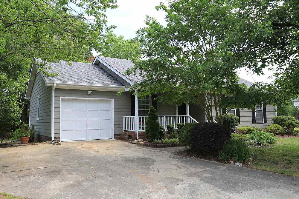 1024 Robinfield Drive Raleigh, NC 27603 - Photo 2 of 26 Single-Bay Garage w/ Studio/Workspace