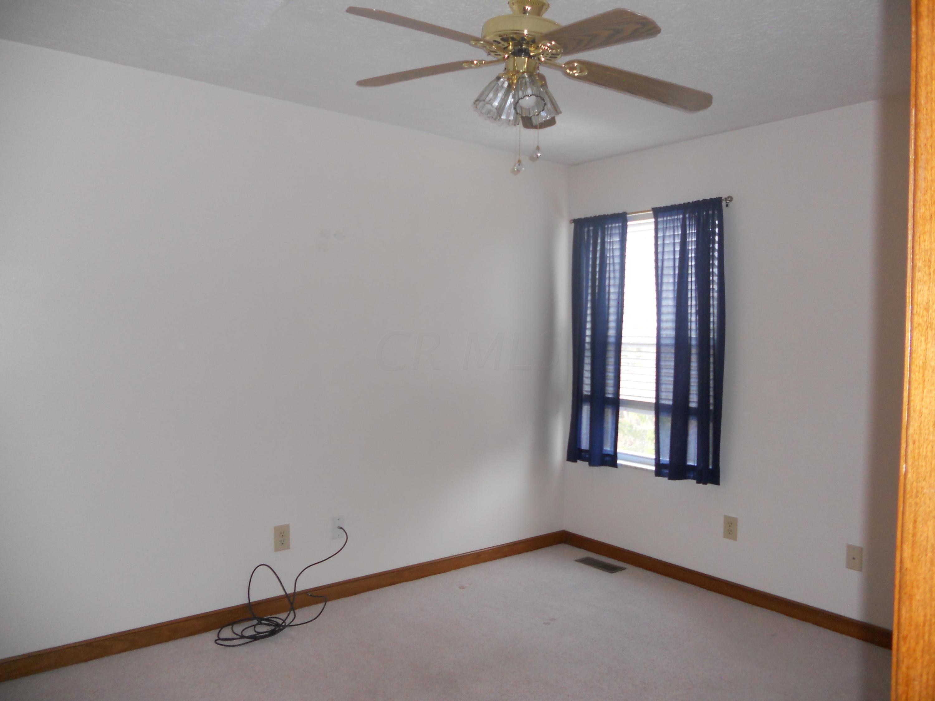 417 Barrington Ridge Pataskala, OH 43062 - Photo 15 of 25 Gallery Image 15