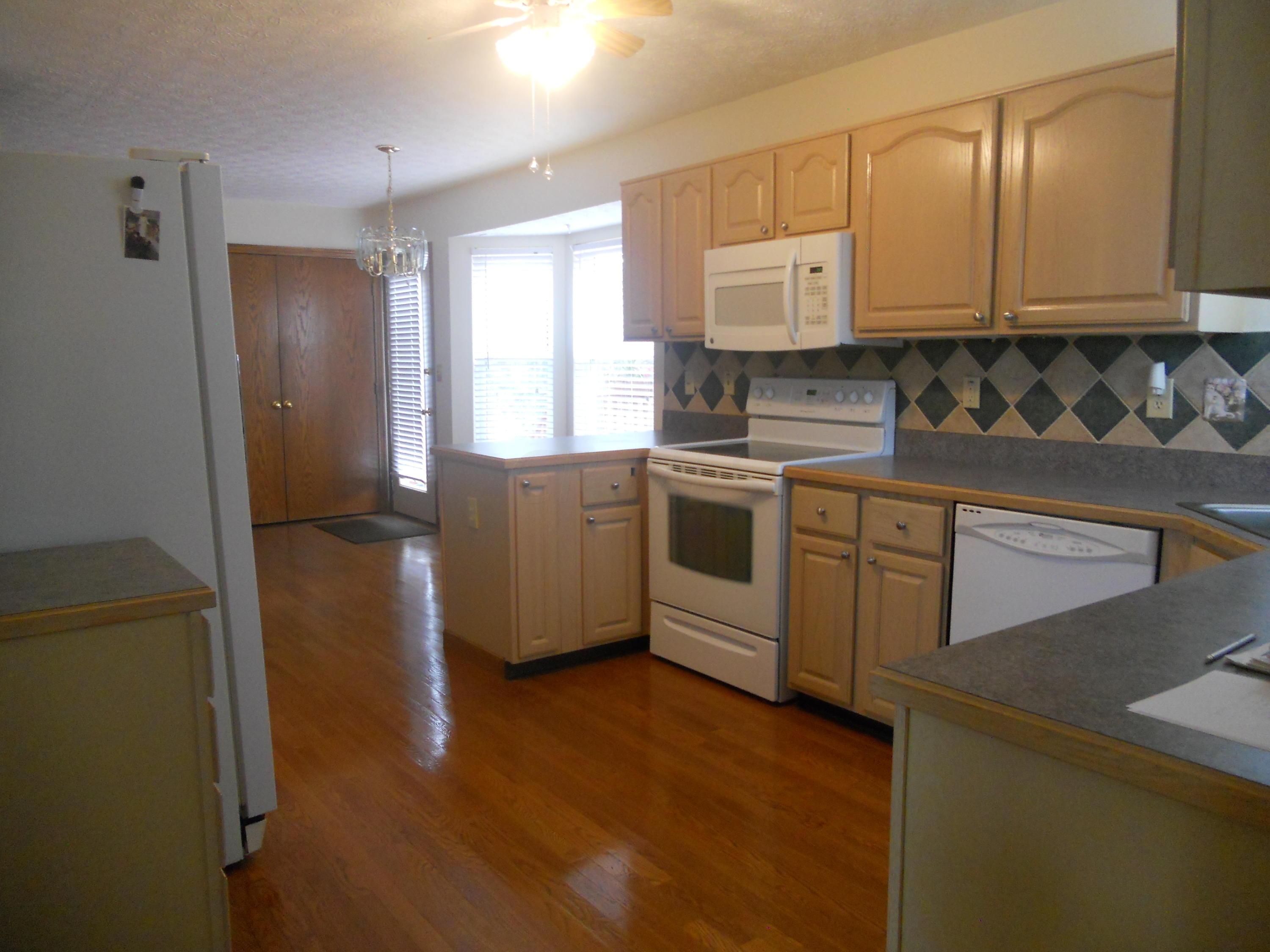 417 Barrington Ridge Pataskala, OH 43062 - Photo 2 of 25 Gallery Image 2