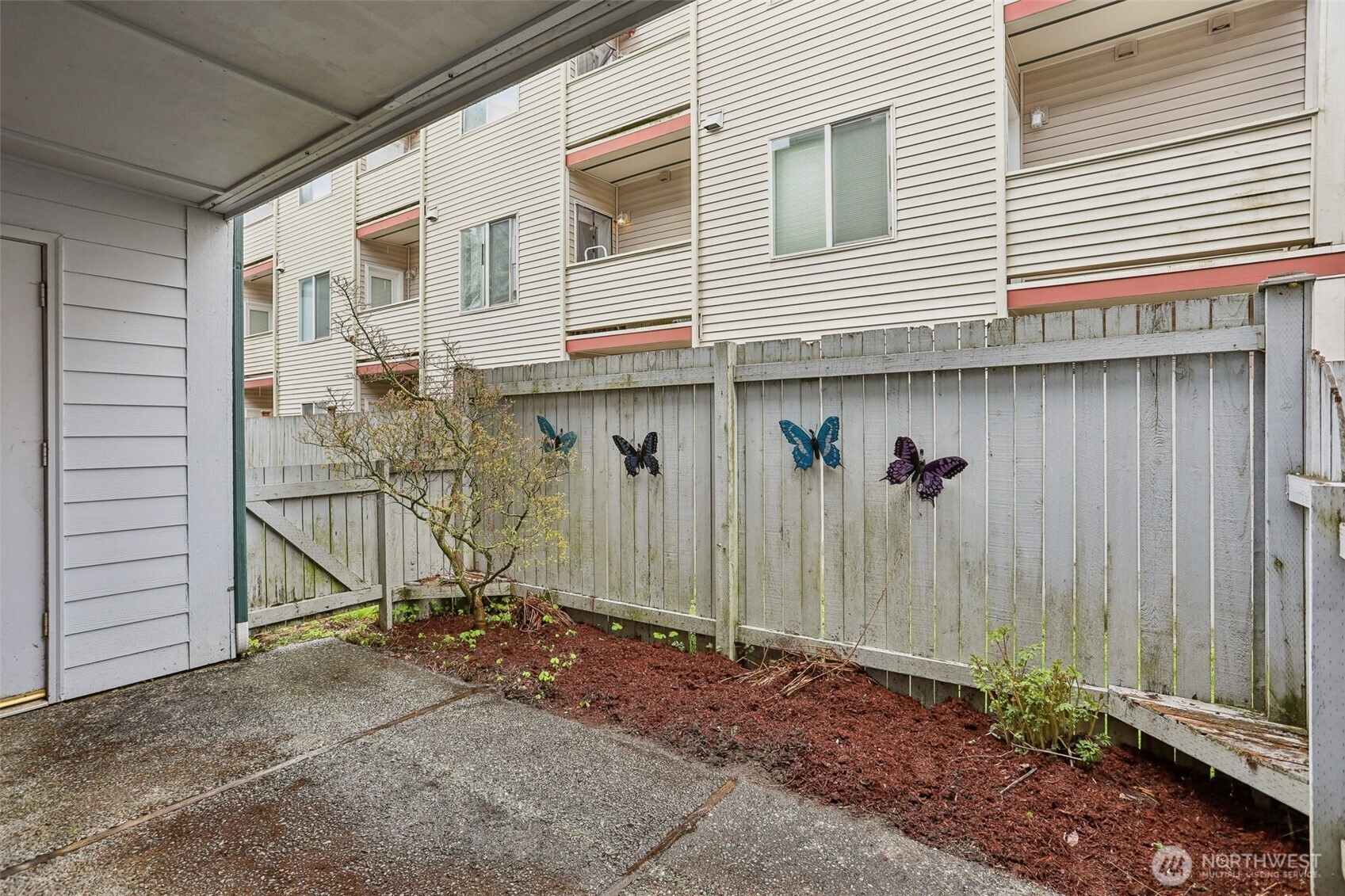 8823 Holly Drive, Unit G102 Everett, WA 98208 - Photo 19 of 25