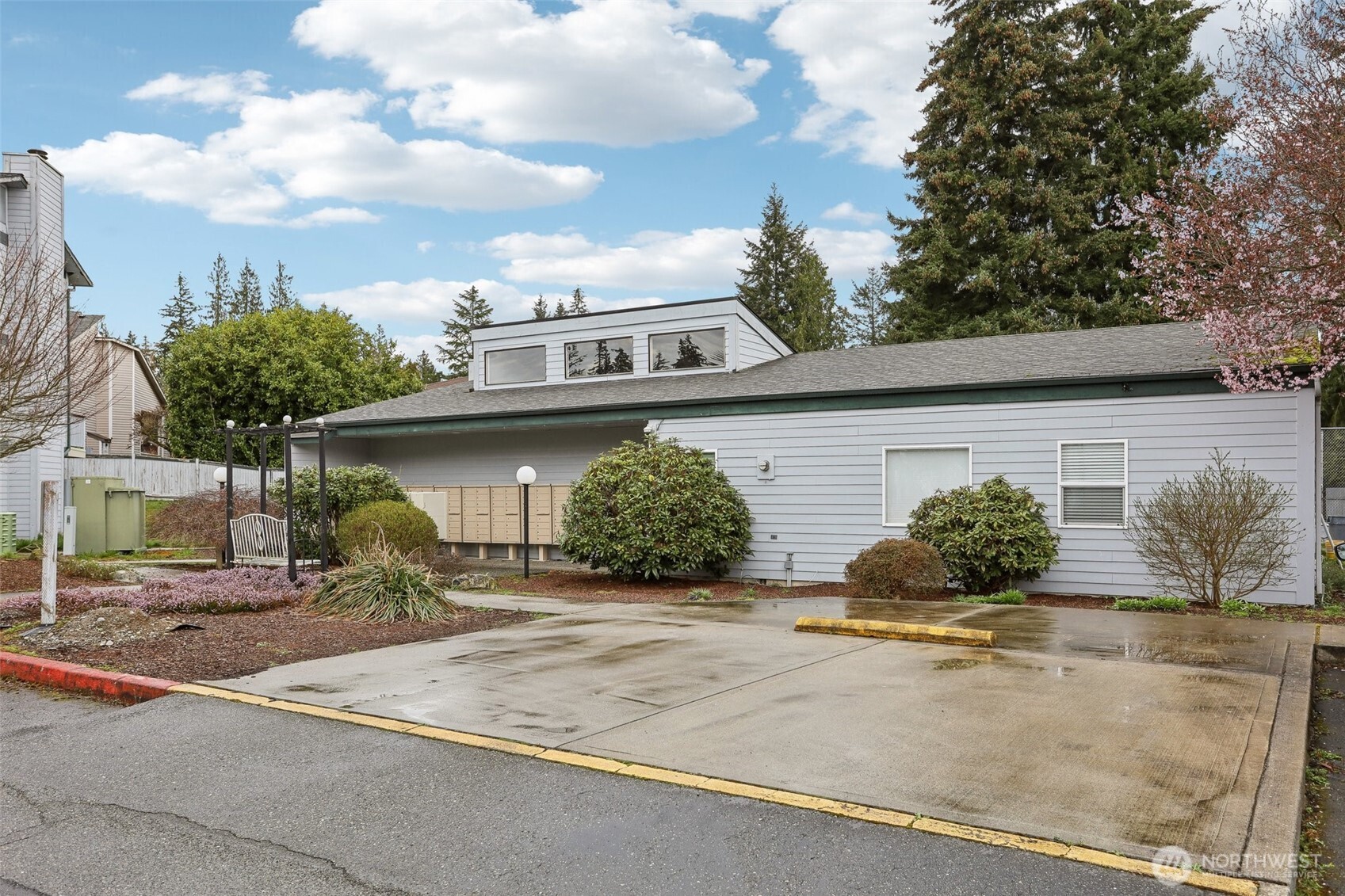 8823 Holly Drive, Unit G102 Everett, WA 98208 - Photo 20 of 25