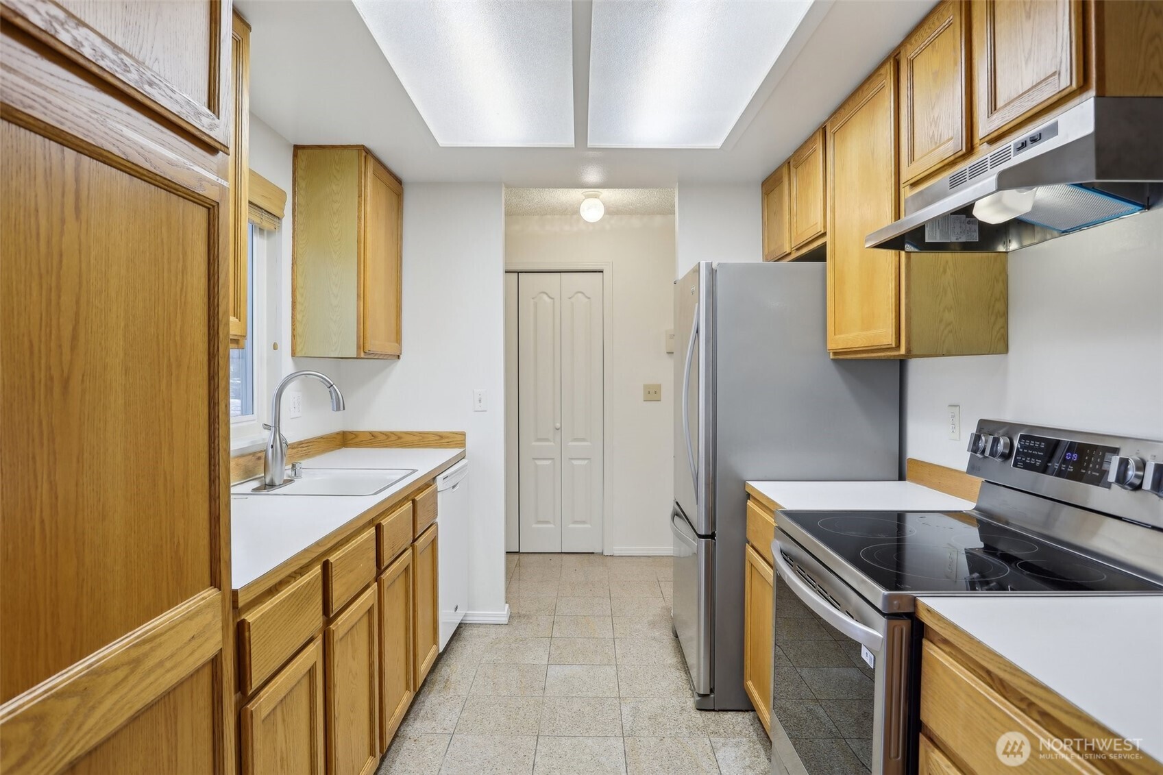 8823 Holly Drive, Unit G102 Everett, WA 98208 - Photo 7 of 25