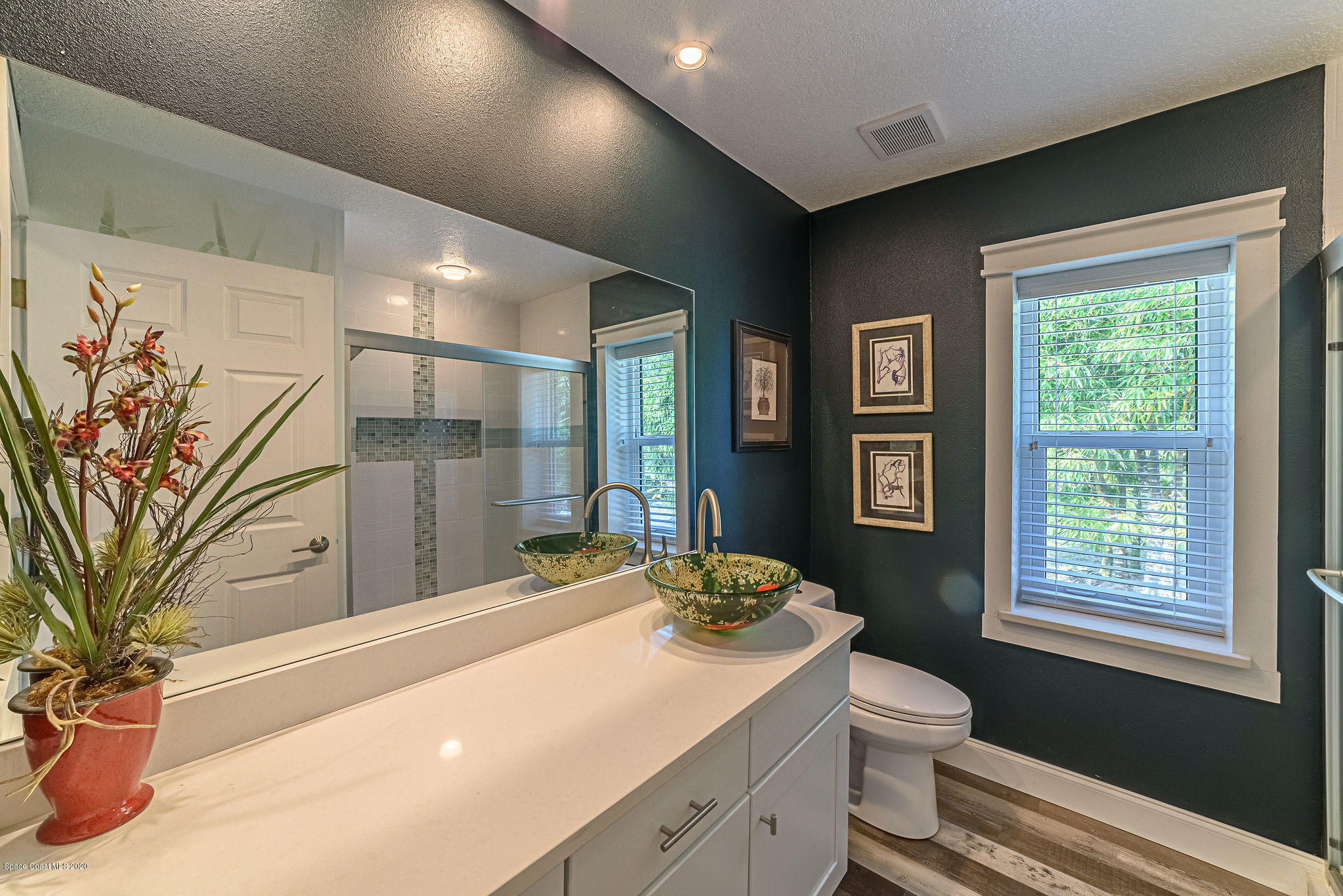 4434 Long Lake Road Melbourne, FL 32934 - Photo 31 of 53 Guest Bathroom