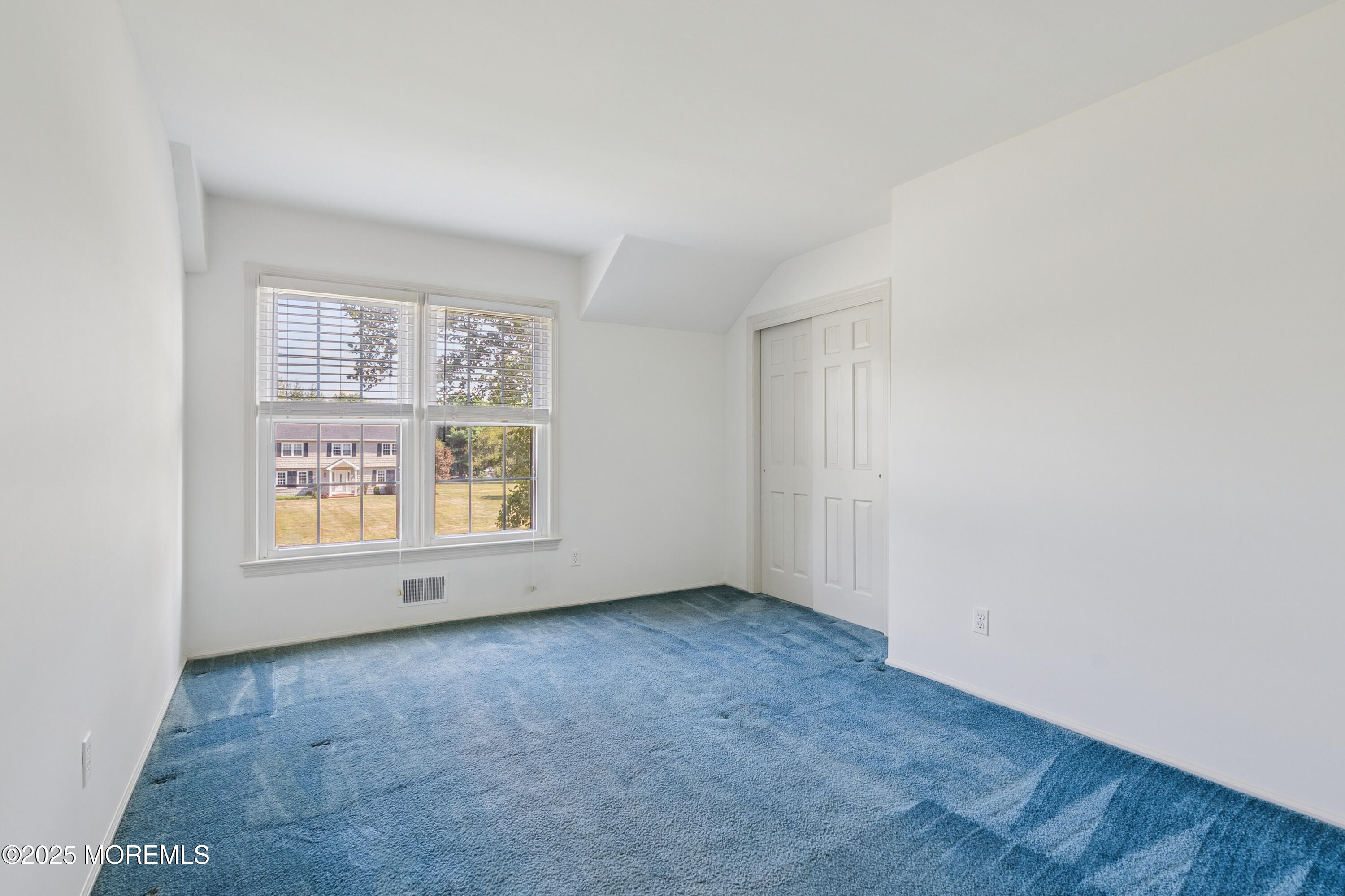 12 Candlewick Way Colts Neck, NJ 07722 - Photo 20 of 32 19