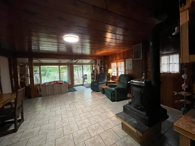 $165,000 | 951 Lake Drive, Harrison, MI 48625