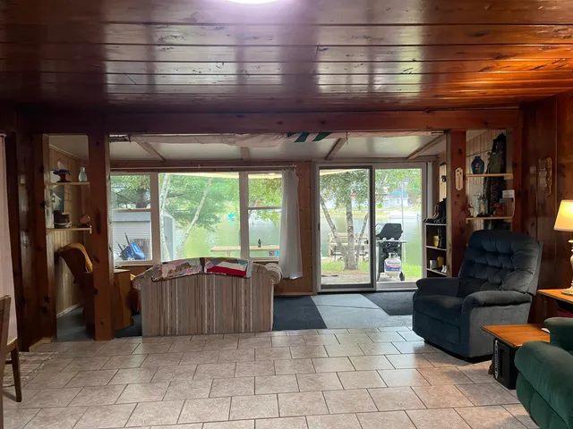 $165,000 | 951 Lake Drive, Harrison, MI 48625