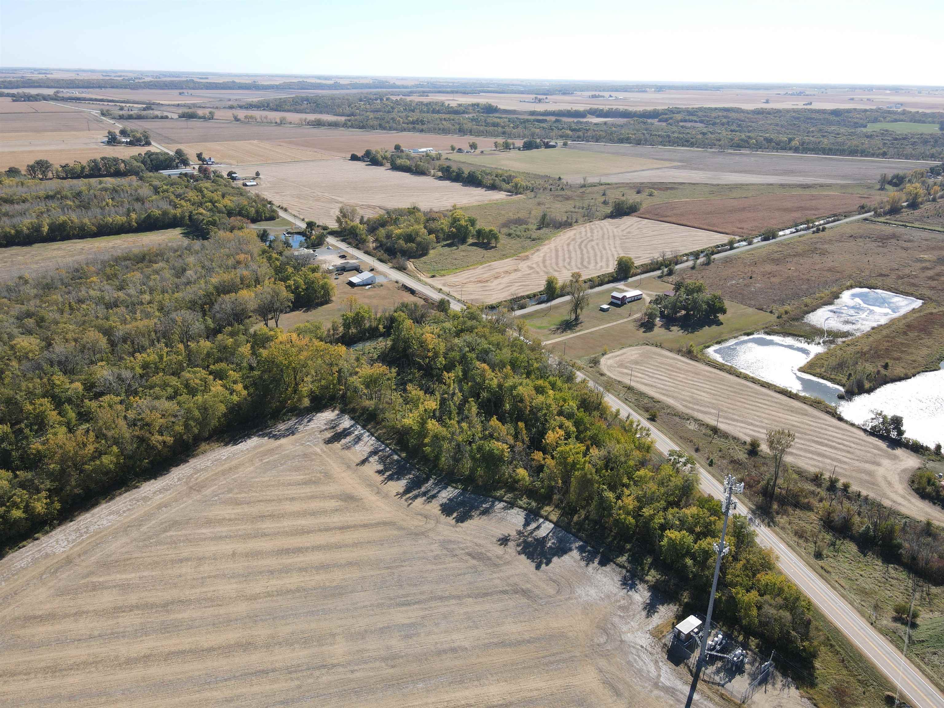 0 Waller Road Fulton, IL 61252 - Photo 19 of 22 a view of an ocean view and city