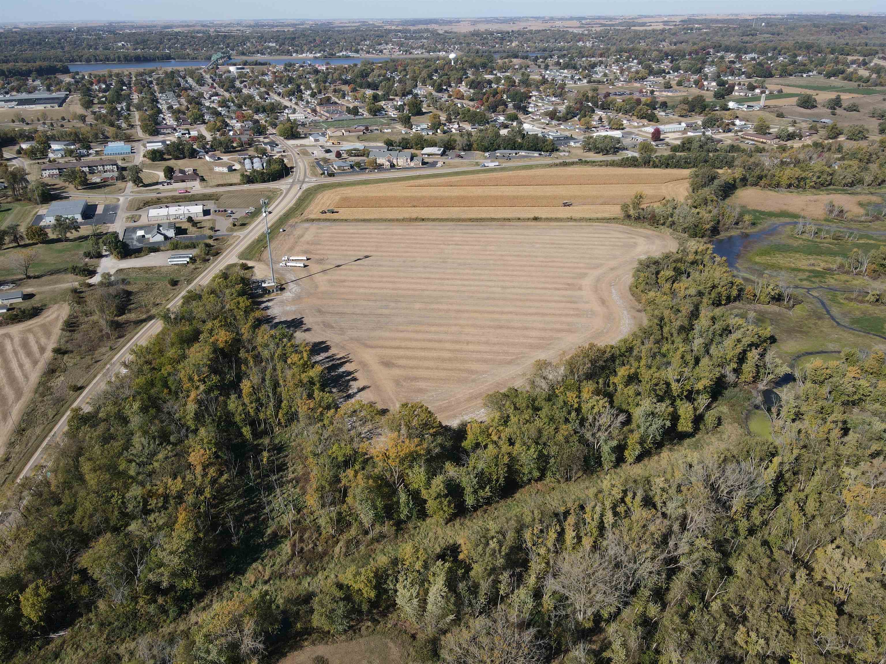 0 Waller Road Fulton, IL 61252 - Photo 4 of 22 a view of a city