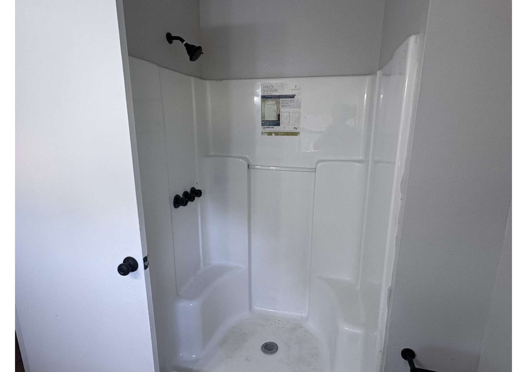 5923 Van Fleet Street Houston, TX 77033 - Photo 19 of 23 a bathroom with a shower