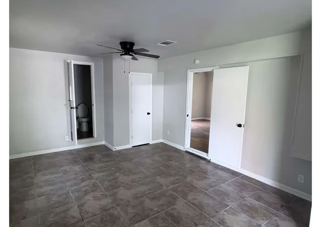 $1,900 | 5923 Van Fleet Street, Houston, TX 77033