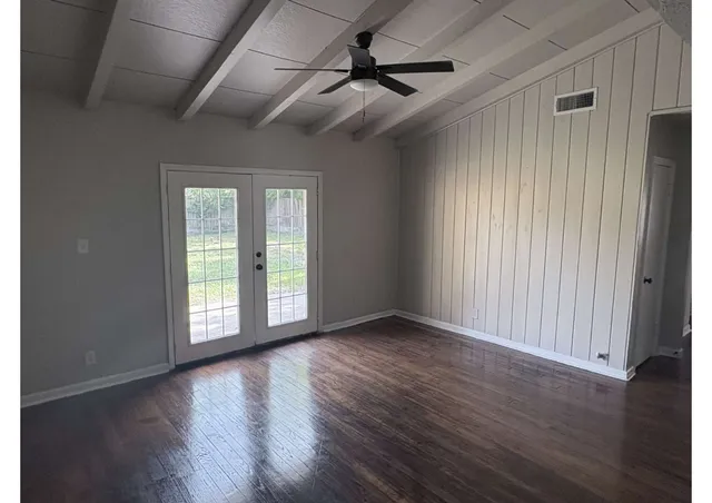 $1,900 | 5923 Van Fleet Street, Houston, TX 77033