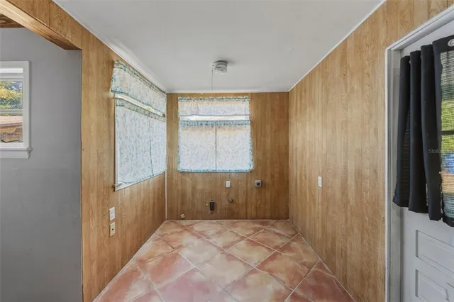 $329,900 | 906 Stanberry Drive, Brandon, FL 33511