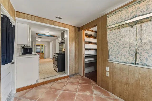 $329,900 | 906 Stanberry Drive, Brandon, FL 33511