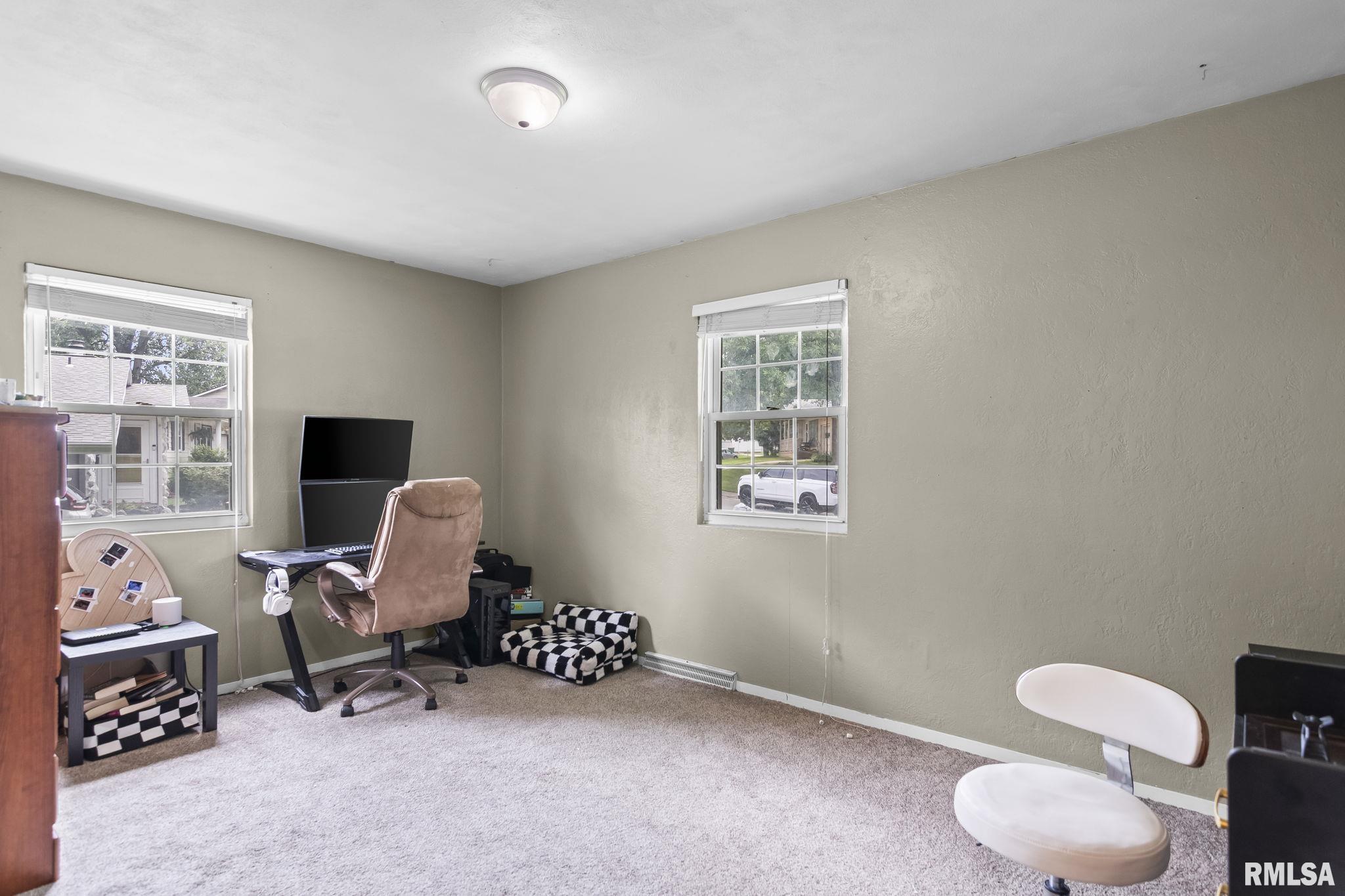 2 Groton Drive Springfield, IL 62702 - Photo 16 of 38
