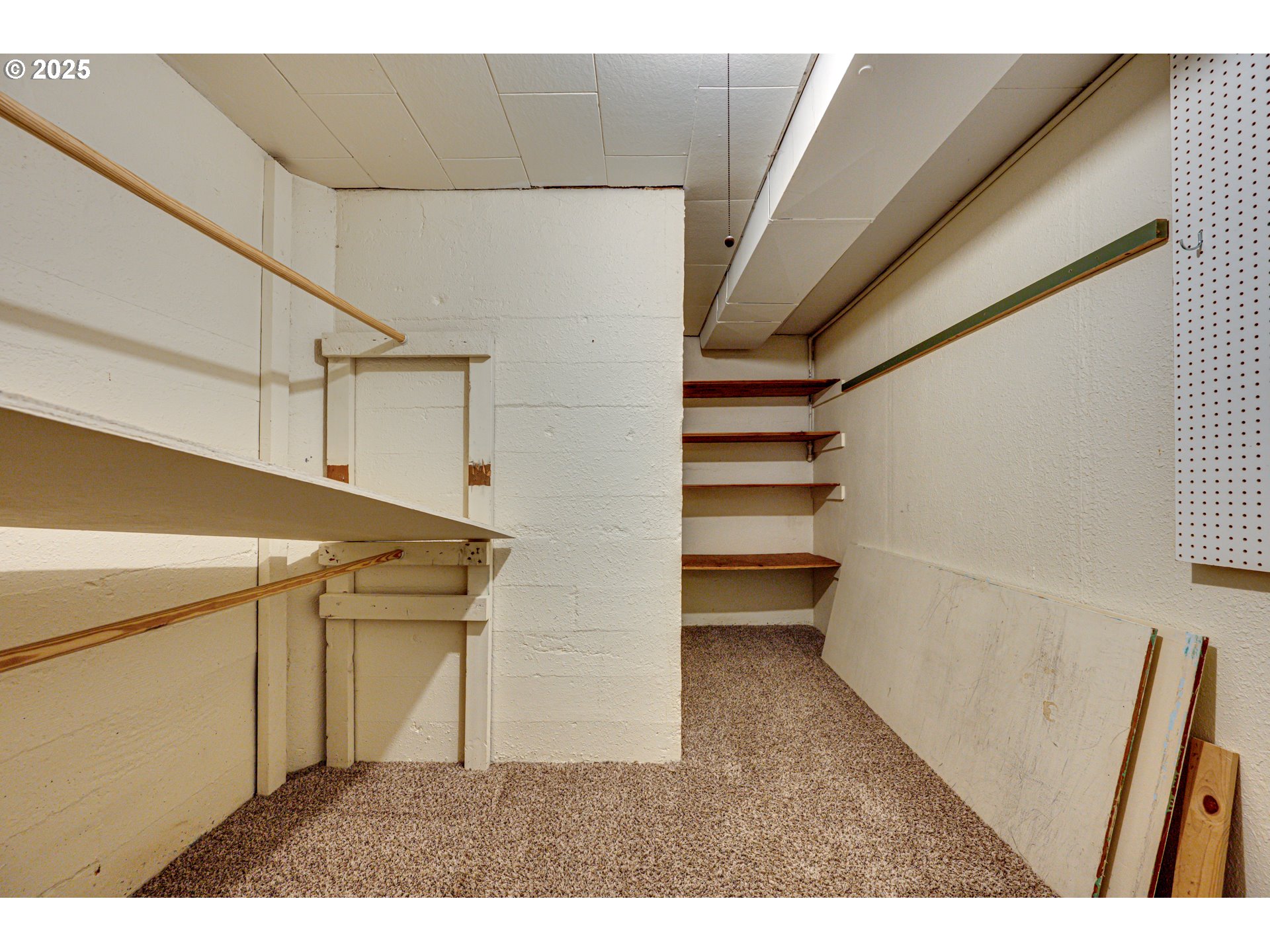 222 Northwest 19th Avenue Camas, WA 98607 - Photo 27 of 42 a view of entryway and kitchen