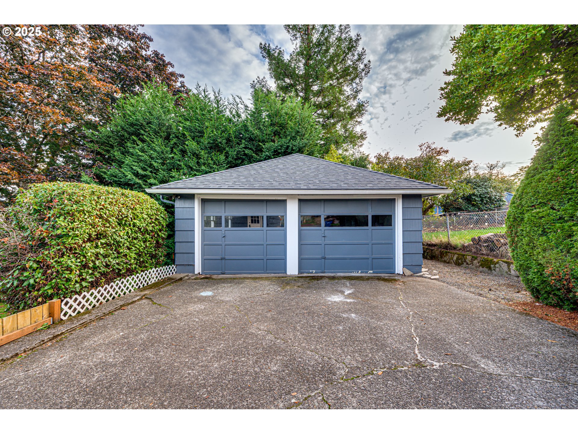 222 Northwest 19th Avenue Camas, WA 98607 - Photo 33 of 42 a front view of a house with a garden