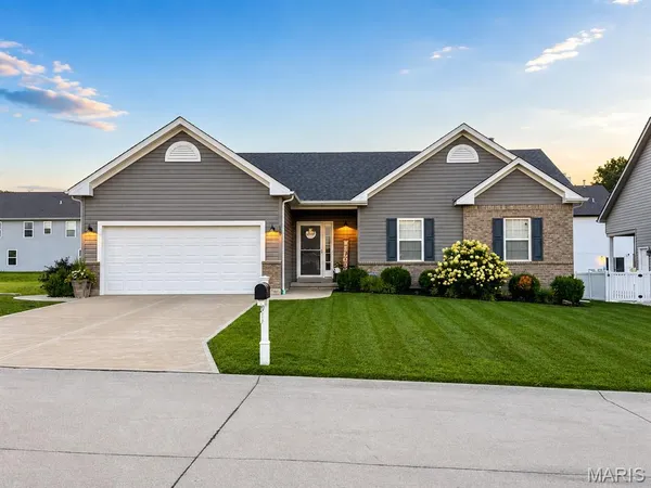$425,000 | 625 Lubbuck Court, Moscow Mills, MO 63362