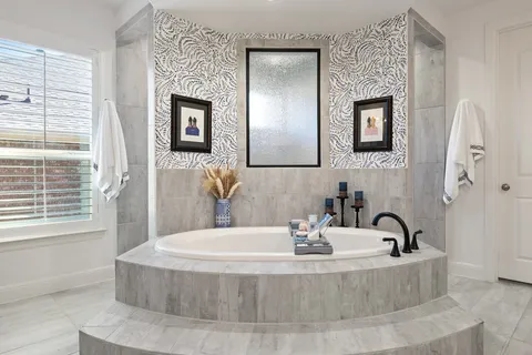 $950,000 | 290 Brentwood Drive, Austin, TX 78737