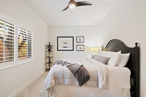 $950,000 | 290 Brentwood Drive, Austin, TX 78737