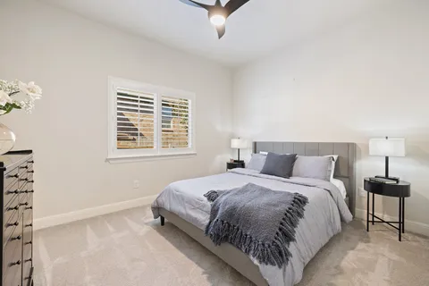 $950,000 | 290 Brentwood Drive, Austin, TX 78737