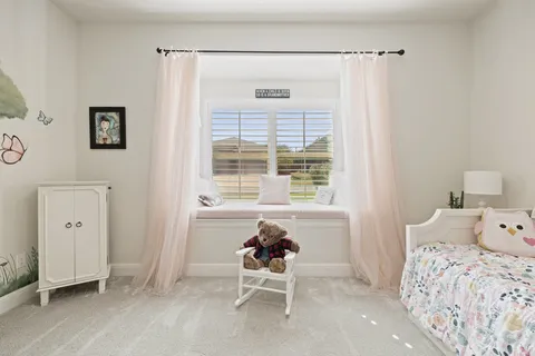 $950,000 | 290 Brentwood Drive, Austin, TX 78737