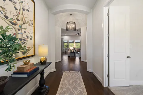 $950,000 | 290 Brentwood Drive, Austin, TX 78737