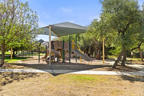 $950,000 | 290 Brentwood Drive, Austin, TX 78737