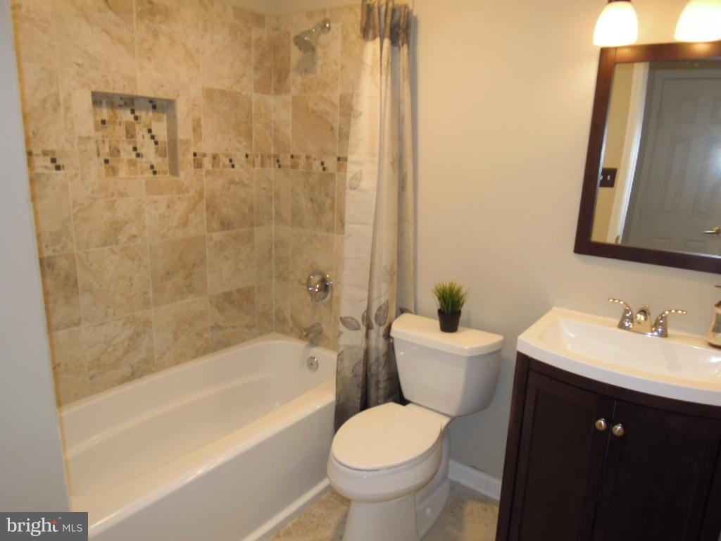 4111 Dutch Mill Road Randallstown, MD 21133 - Photo 9 of 18 Bath