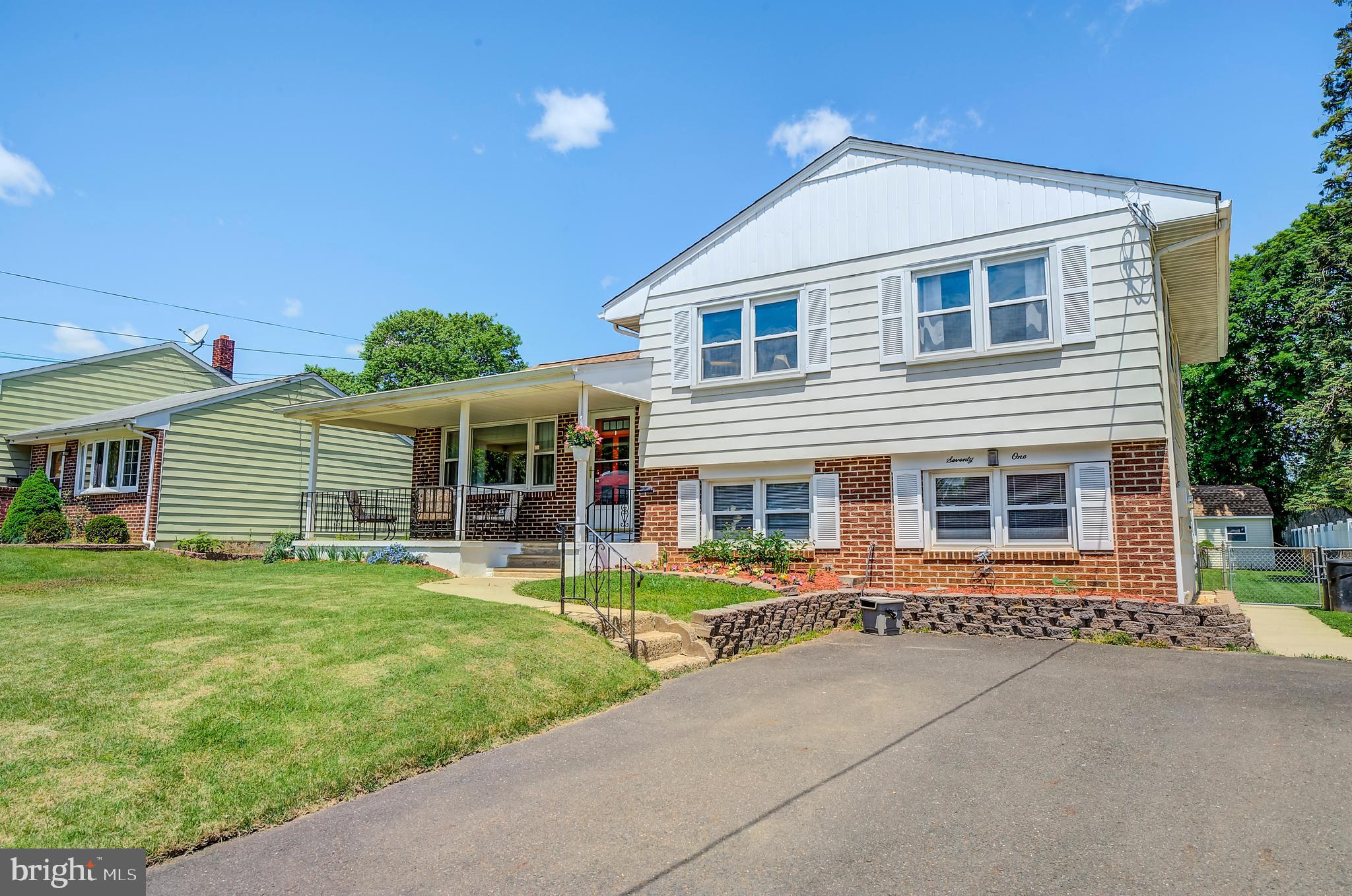 71 Valley View Road Hamilton, NJ 08620 - Photo 3 of 32