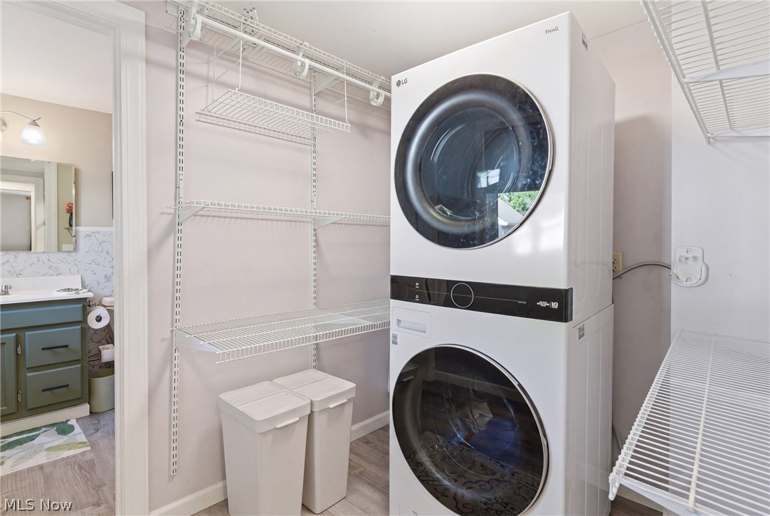 3674 Stoer Road Beachwood, OH 44122 - Photo 18 of 37 1st Floor Laundry